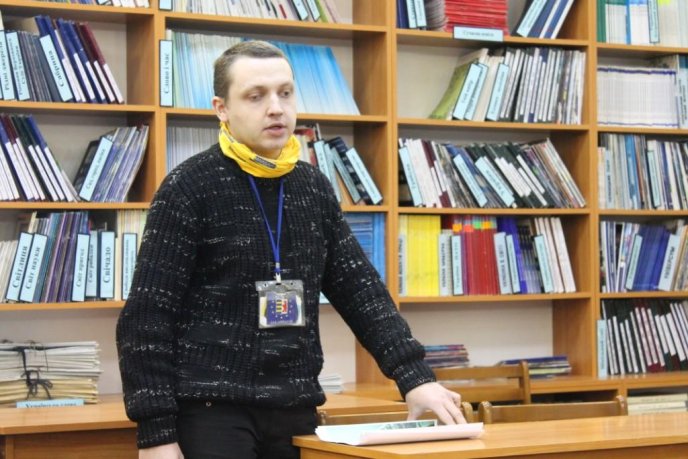 У Закарпатській обласній бібліотеці вшанували пам’ять Героїв Небесної Сотні – 05