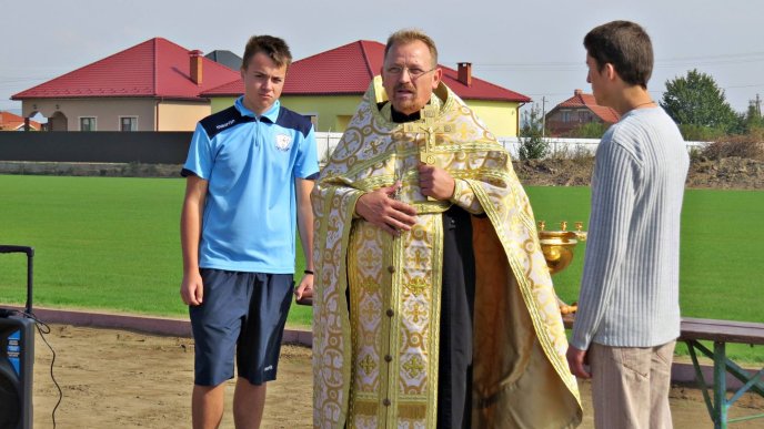 На Закарпатті відкрили та освятили "Минай-арену" – 19