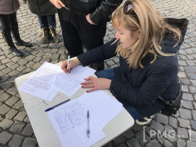 У Мукачеві збирають підписи проти будівництва міні-ГЕС – 06
