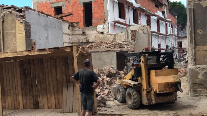 В обласному центрі знесли стіни унікального історичного будинку – 03 В обласному центрі знесли стіни унікального історичного будинку – 03