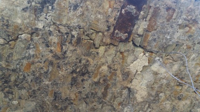 У Берегові тріснула конструкція мосту через канал Верке – 02