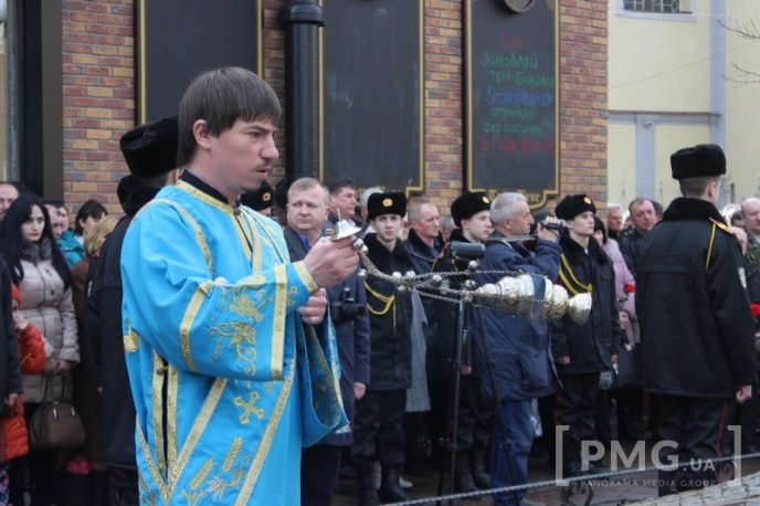У Мукачеві вшанували пам’ять загиблих воїнів-інтернаціоналістів – 05