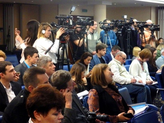 Прем’єр-міністр України розповів про те, що децентралізація – один із пріоритетів 2018 року – 03