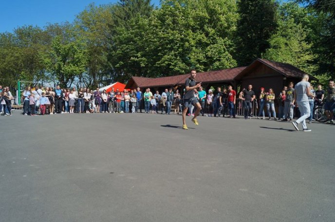 У Мукачеві змагались вуличні атлети – 12