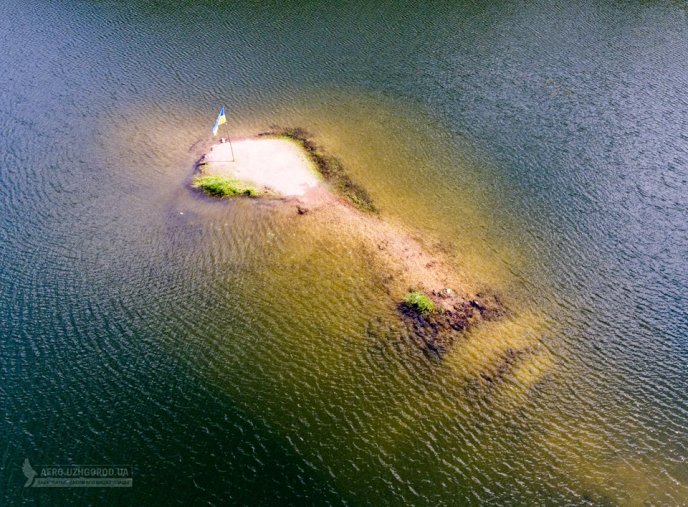 Таким його бачать птахи: користувачі мережі милуються світлинами озера Синевир з висоти – 04