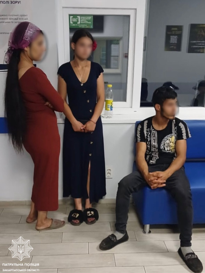 В Ужгороді посеред вулиці група ромів напала на чоловіка – 01 В Ужгороді роми напали на чоловіка