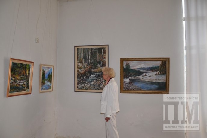 У Мукачеві стартувала виставка неймовірно красивих картин від творчого об’єднання "Райдуга" (ФОТО) – 12