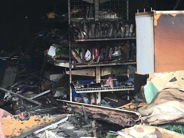 Пожежа в універмазі "Україна": що від нього залишилось – 04