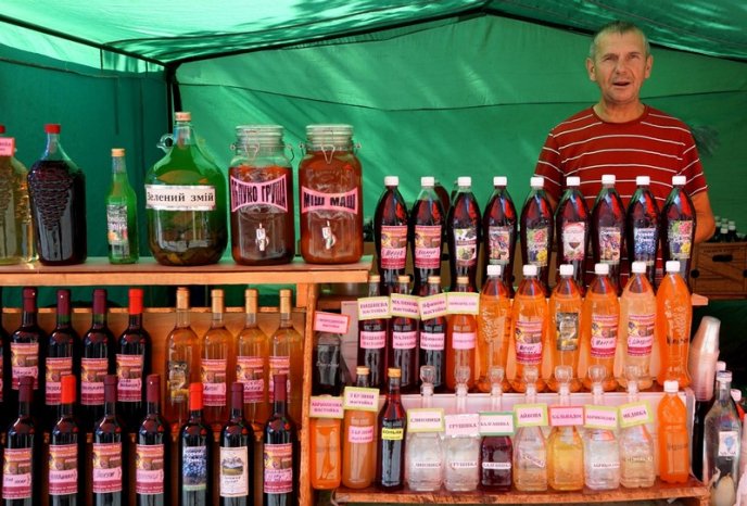 Фестиваль-ярмарок «Медовий Спас» розпочався в Ужгороді – 08