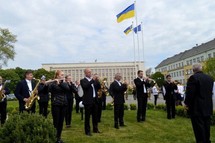 Як в Ужгороді святкували схвалення безвізу для України – 04