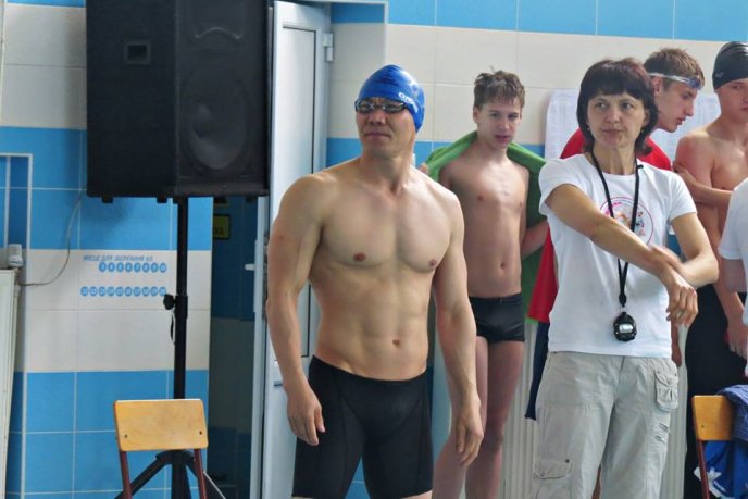 В Ужгород на Міжнародний турнір з плавання "Квітуча сакура" приїхав спортсмен з Монголії – 18