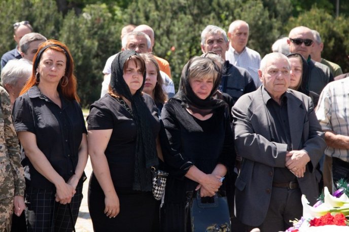 Сьогодні на Закарпатті поховали двох захисників – 02