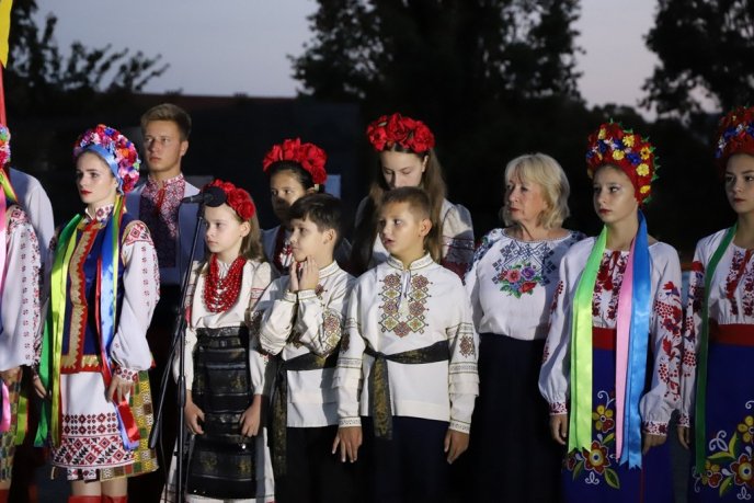 Світанок в Ужгороді зустріли молитвою за Україну – 05