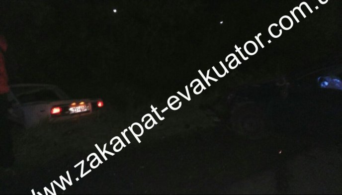 У Чинадієві в ДТП сильно постраждав один із водіїв – 03