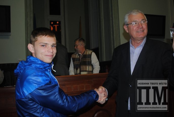 У Мукачеві урочисто відкрили зимовий чемпіонат України з легкої атлетики (ФОТО) – 08