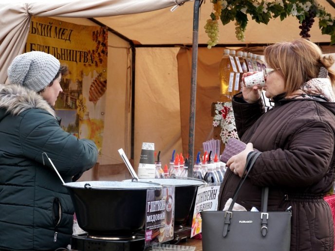 Фестиваль млинців в Ужгороді: чим цьогоріч дивують гостей – 40
