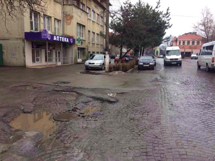 Москаль присоромив Мукачево за жахливі дороги і жорстко "пройшовся" по Балогах  – 11 Москаль присоромив Мукачево за жахливі дороги і жорстко "пройшовся" по Балогах  – 11
