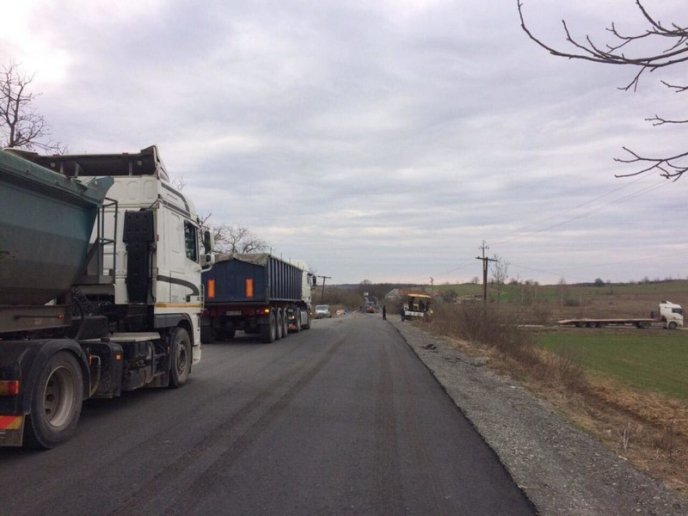 В області завершили поточний ремонт однієї з доріг – 01