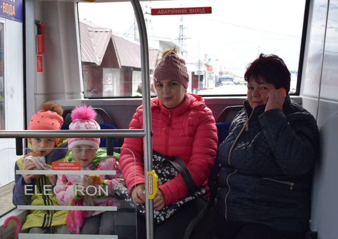 Сьогодні вулицями Ужгорода почали курсувати нові автобуси – 05