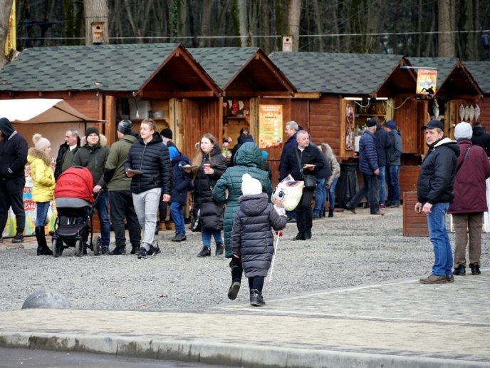 Фестиваль млинців в Ужгороді: чим цьогоріч дивують гостей – 37