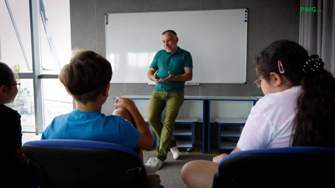 Сергій Вожжов вже вдруге звертається у міськраду з освітніми ініціативами