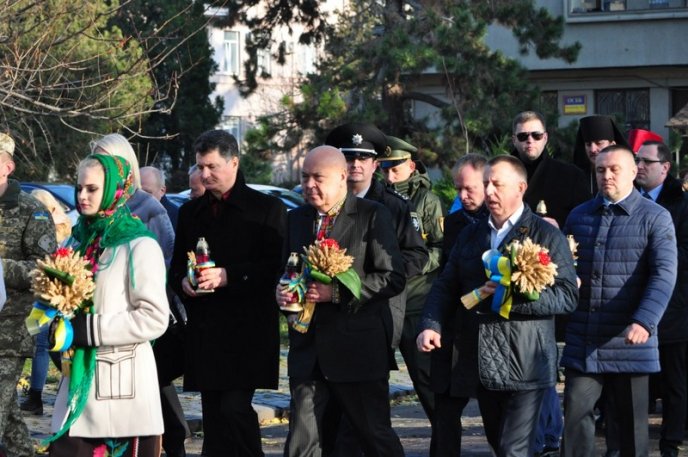В Ужгороді вшанували памʼять жертв голодоморів в Україні – 04