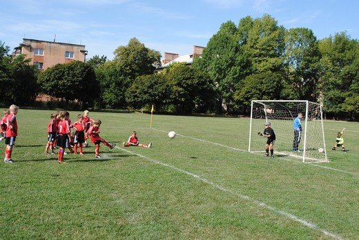 Мер Мукачева разом з президентом "Соколят" відкрив турнір з футболу на полі ЗОШ №10 (ФОТОРЕПОРТАЖ) – 12