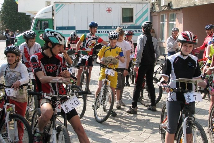 Петро Назаренко, знана у краї людина, відзначив своє 75-річчя (ФОТО) – 07