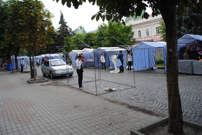 Сьогодні в Мукачеві стартує шкільна ярмарка (ФОТО) – 03