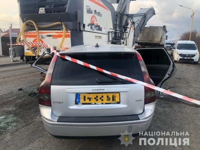 У поліції розповіли про моторошну аварію, в якій загинуло двоє людей – 04