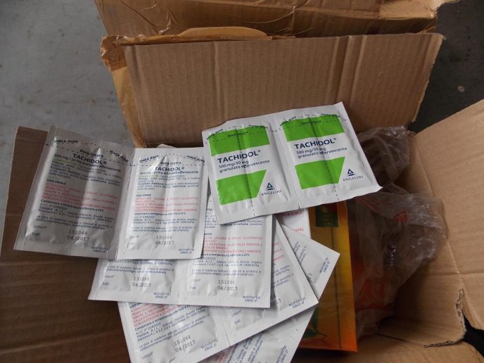 Закарпатські прикордонники зупинили мікроавтобус, який перевозив партію психотропів – 01