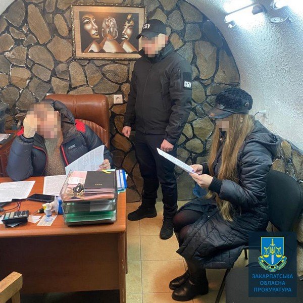 Правоохоронці розповіли, як заробляв закарпатський лікар – 02
