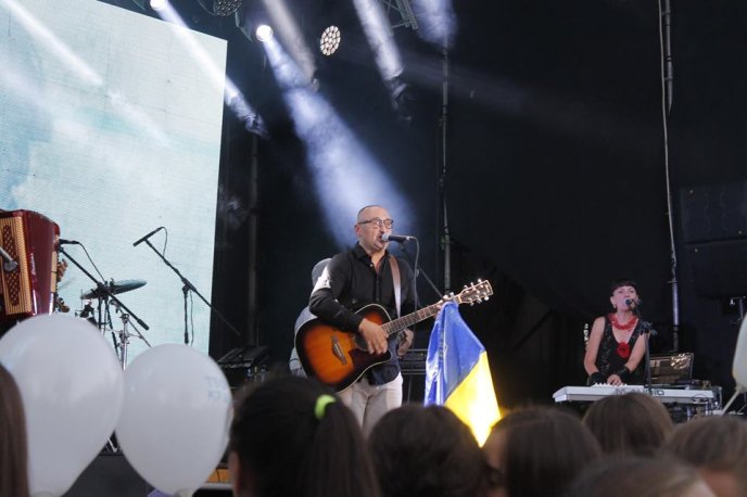 "Твоя країна fest" у Мукачеві: як гурт "Антитіла" запалив мукачівську публіку – 12 "Твоя країна fest" у Мукачеві: як гурт "Антитіла" запалив мукачівську публіку – 12
