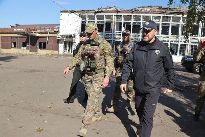 Масове поховання у Лимані: ексгумовано перші 20 тіл, серед них є діти – 03