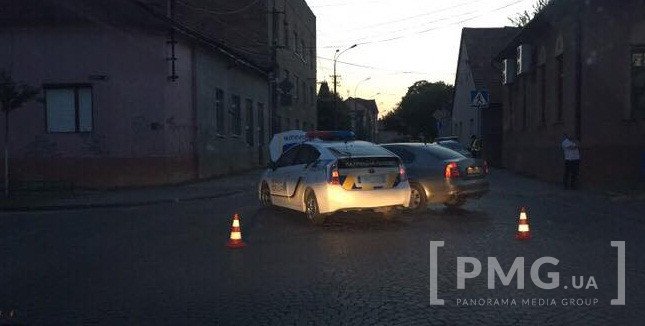 У Мукачеві трапилася ДТП за участі патрульних – 03