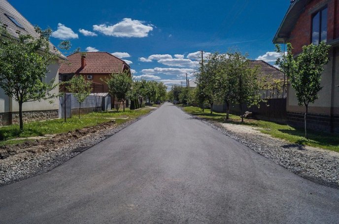 У Мукачеві заасфальтували кілька вулиць – 05