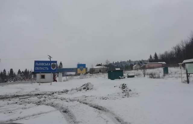 Ужоцький перевал замело снігом – 03 Ужоцький перевал замело снігом – 03