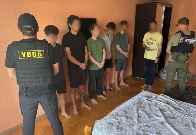 Обшуки провели в Ужгороді, Берегові та Виноградові: що трапилось на Закарпатті – 04