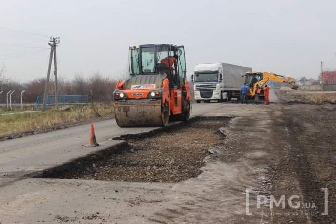 На вулиці Пряшівській-об’їзній почали ліквідовувати тріщини – 11