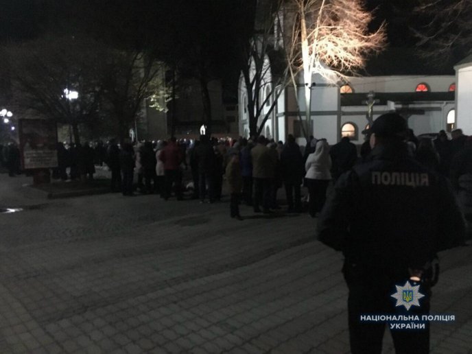 Під час Богослужінь в храмах Закарпаття поліція правопорушень не допустила – 05