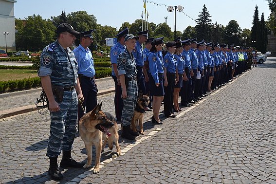 Закарпатські правоохоронці знову зібрались на вишикування – 02