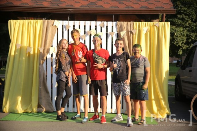 Миттєвості велозаїзду у Мукачеві: фоторепортаж із "Літньої зустрічі цімборів" – 38