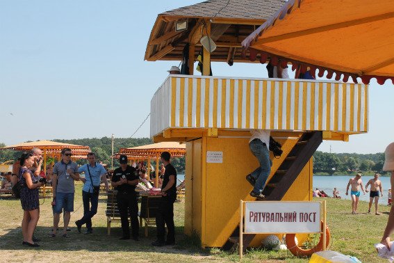 У Мукачеві немає жодного зареєстрованого пляжу, де б можна було купатися – 05