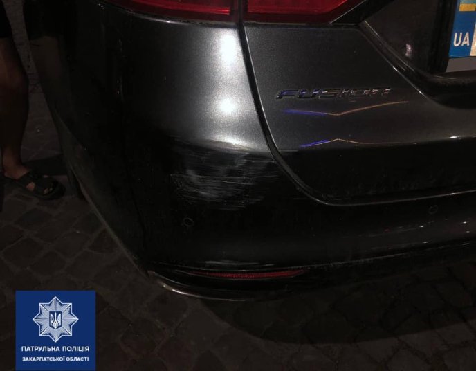 В Ужгороді трапився неприємний інцидент: шукають очевидців – 01