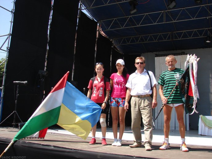 Заради миру народів закарпатець пробіг 105 кілометрів – 02