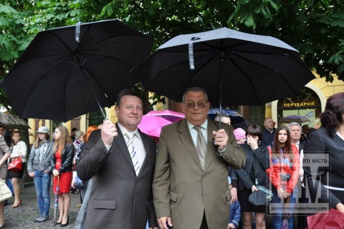 Парад випускників в центрі Мукачева: як це було (ФОТО) – 19