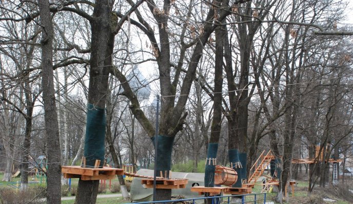 Наприкінці весни в Іршаві відкриють перший у Закарпатті мотузковий парк – 08