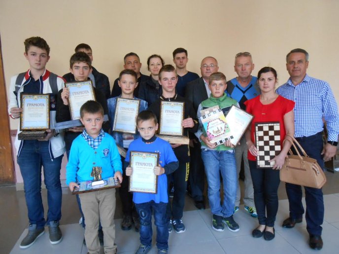 У Рахові пройшов міжрайонний шаховий турнір – 13 У Рахові пройшов міжрайонний шаховий турнір – 13