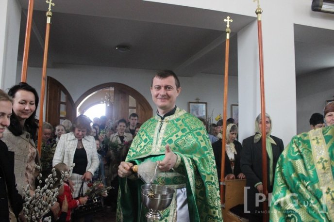 Мукачівські вірники відзначили Вербну неділю – 15