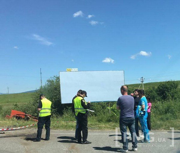 На трасі "Київ-Чоп" "Жигуль" та мікроавтобус потрапили у ДТП – 02